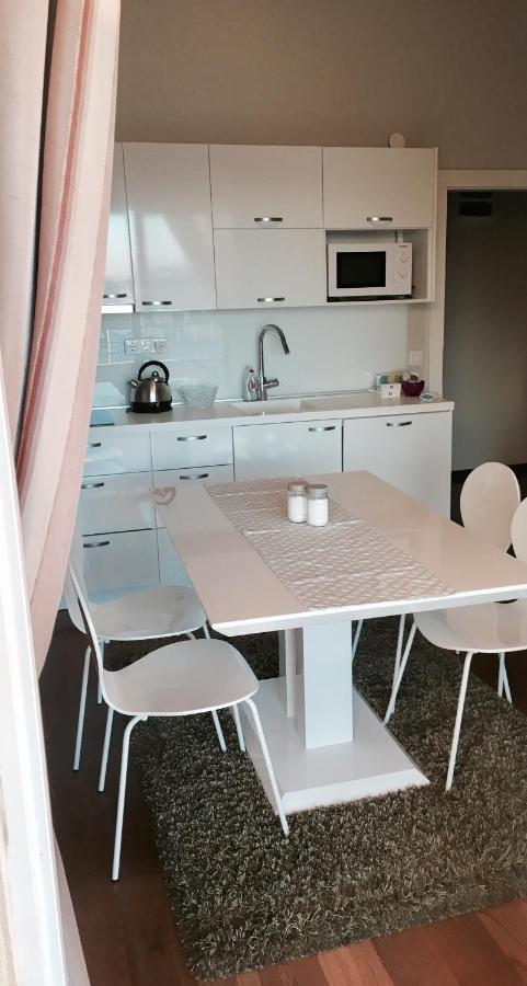 זאדאר Apartman Eva מראה חיצוני תמונה